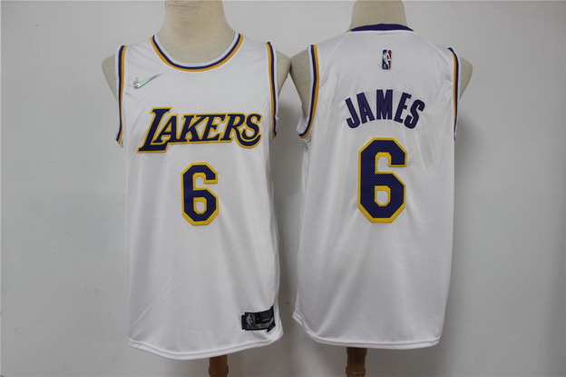 Los Angeles Lakers-337